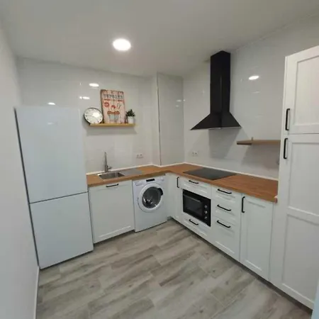 Nuevo Junto Al Mar *