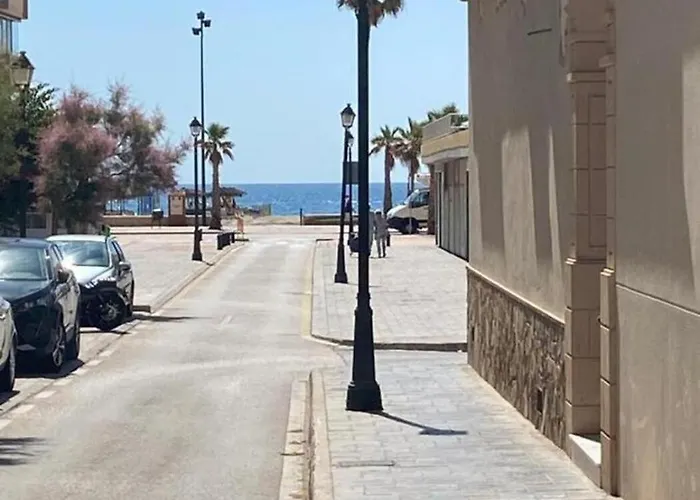 Nuevo Junto Al Mar *